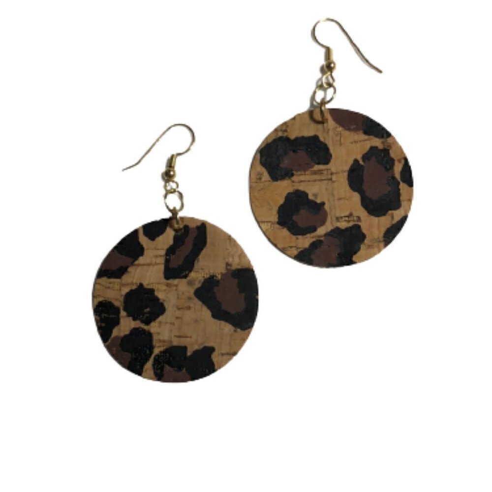 🐈‍ 3/$15 - Round cork leopard earrings new 1.5 inch.